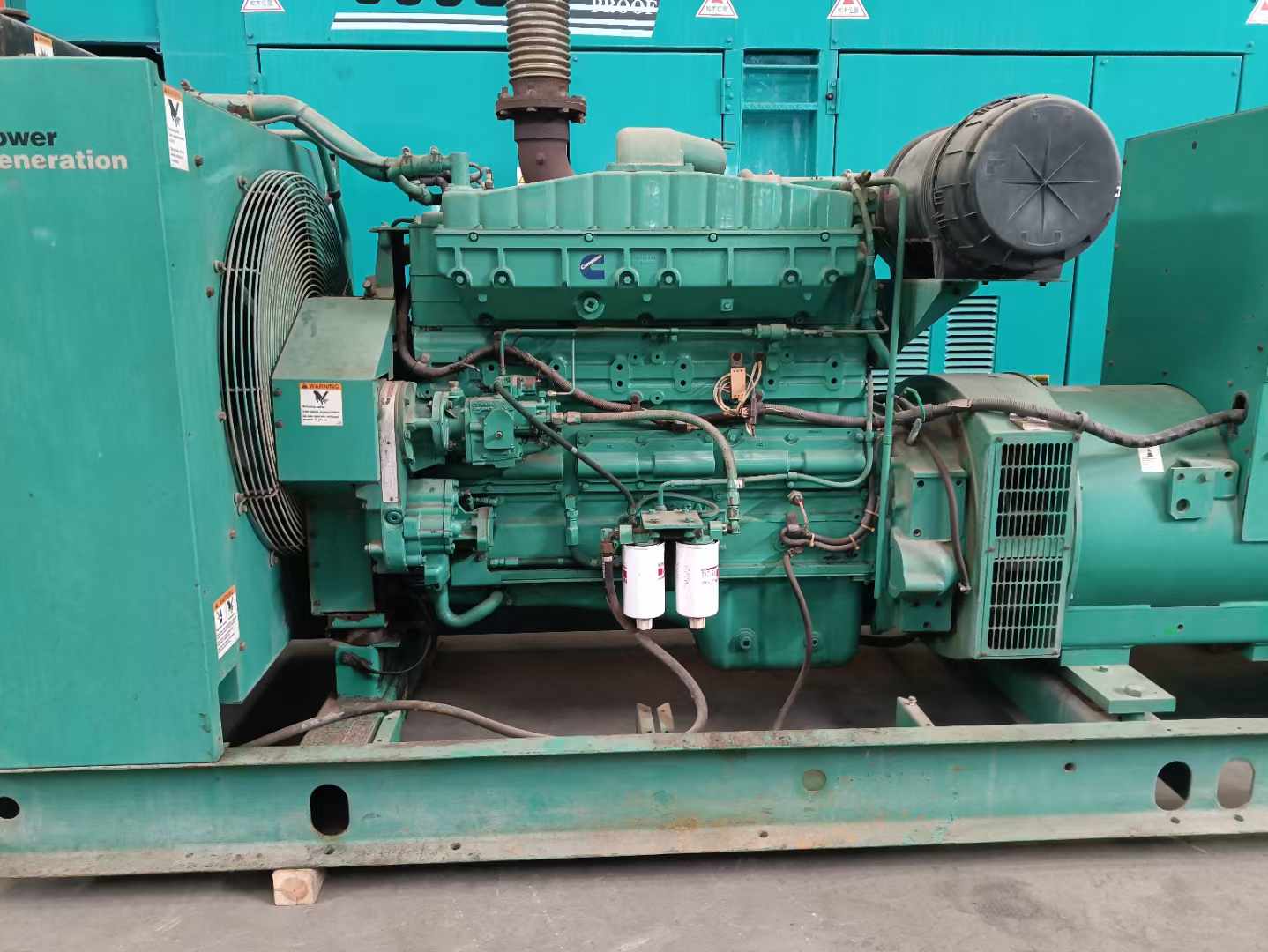 绿园过载会对 600kW 柴油发电机组造成哪些损害？